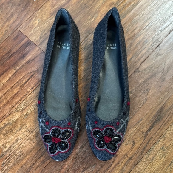Stuart Weitzman Gray Floral Embellished Ballerina Flats Size 9.5 - Picture 2 of 9